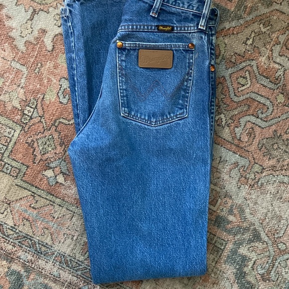 Vintage Straight Leg Wrangler Jeans - Picture 8 of 8